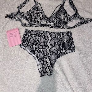 Chantay Polewear Snake Print Set